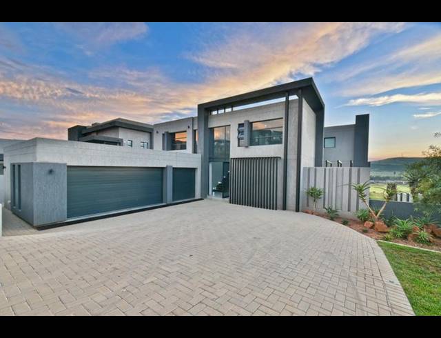 5 BEDROOM HOUSE FOR SALE IN EYE OF AFRICA